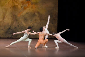 BA BEGEGNUNGEN Initialen R.B.M.E. Ch. John Cranko Tänzer/dancers: Alicia Amatriain, Elisa Badenes, Adhonay Soares da Silva, Moacir de Oliveira © Stuttgarter Ballett 12.01.2018