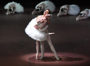 Schwanensee Ch. John Cranko Tänzer/dancers: Alicia Amatriain, Friedemann Vogel © Stuttgarter Ballett 06.12.2017