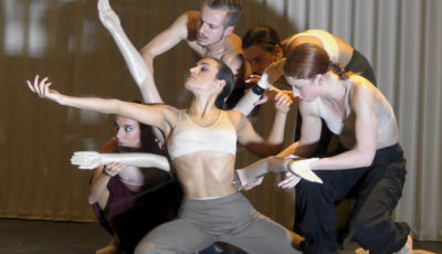 Körper wie Schmuck - schön, zersplittert, stählern. Guido Markowitz und Damian Gmür kreieren ein neues Ballett für das Schmuckmuseum in Pforzheim